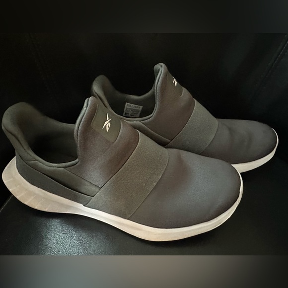 Reebok Shoes - Reebok women’s slip on shoes